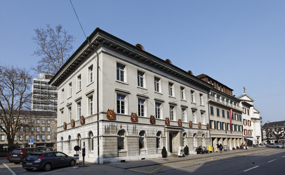 Ehemaliges Schulhaus und Verwaltungsgebäude